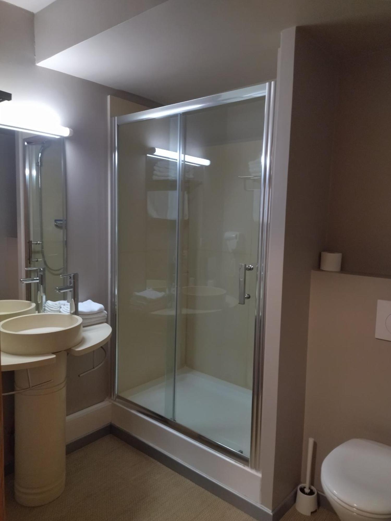 Aux Balcons Du Sancy Aparthotel Picherande Ngoại thất bức ảnh