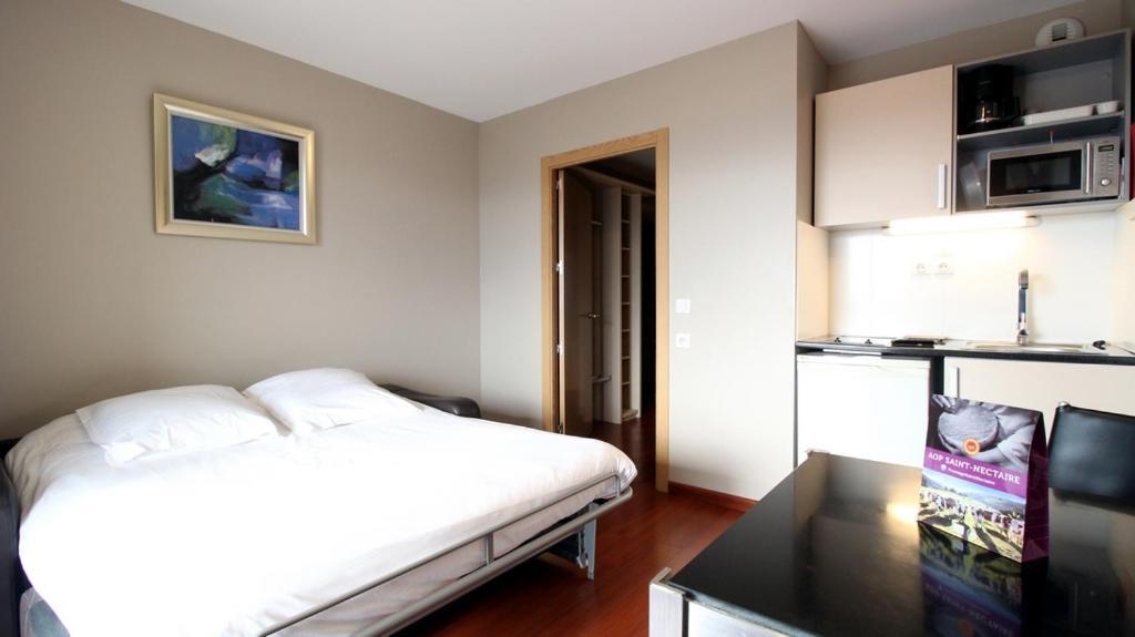 Aux Balcons Du Sancy Aparthotel Picherande Ngoại thất bức ảnh