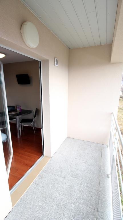 Aux Balcons Du Sancy Aparthotel Picherande Ngoại thất bức ảnh