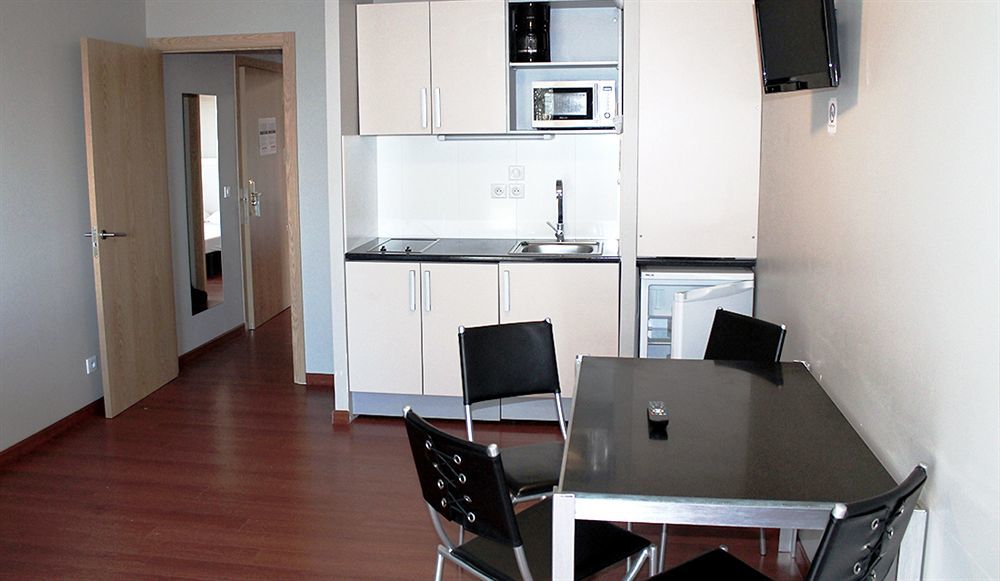 Aux Balcons Du Sancy Aparthotel Picherande Ngoại thất bức ảnh